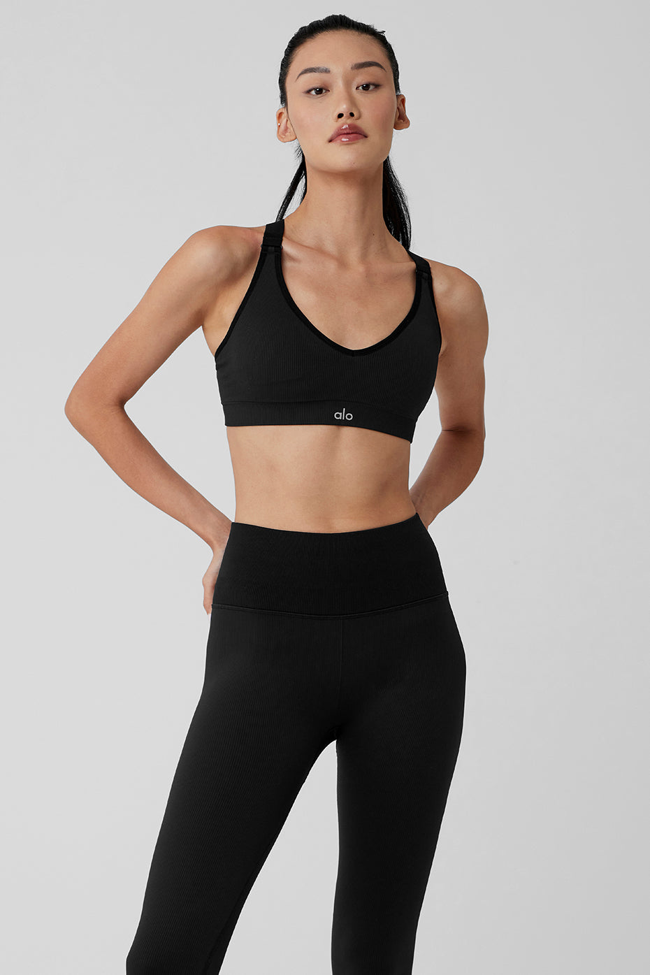 Alo Yoga Seamless Ribbed Favorite Bra - Black - imagen 1