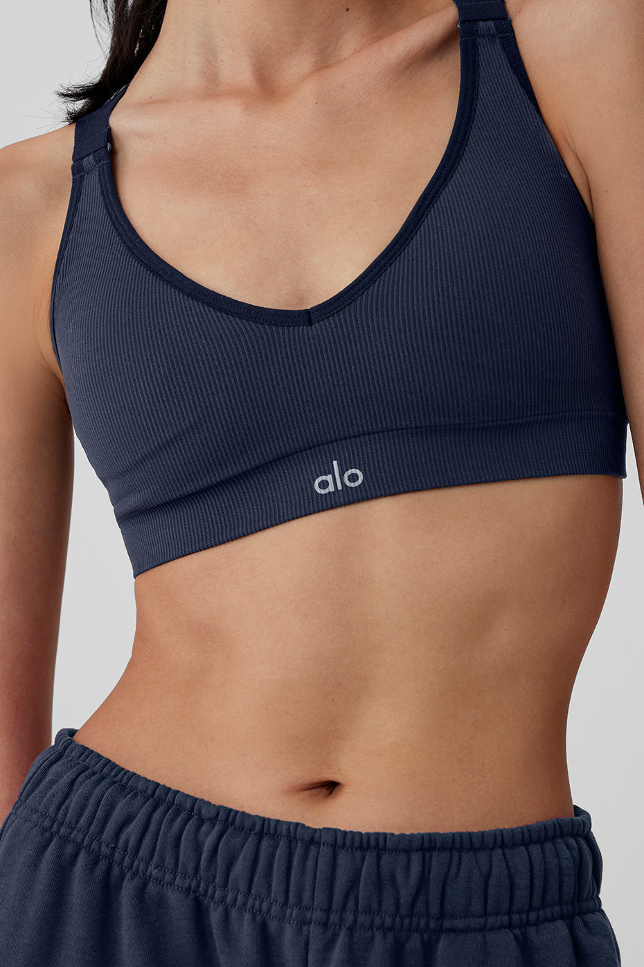 Alo Yoga Seamless Ribbed Favorite Bra - Navy - imagen 4