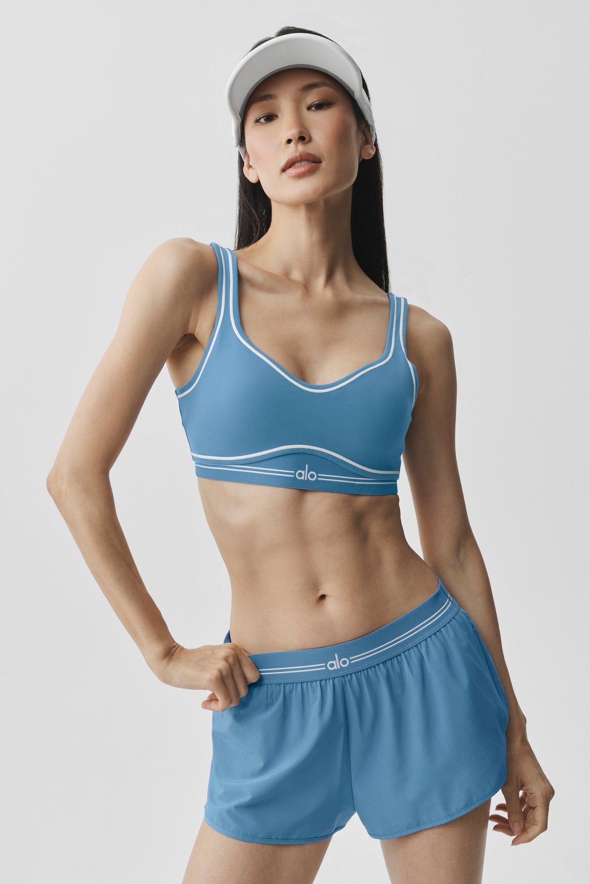 Alo Yoga Airbrush Heart Throb Bra - California Blue/White - imagen 4