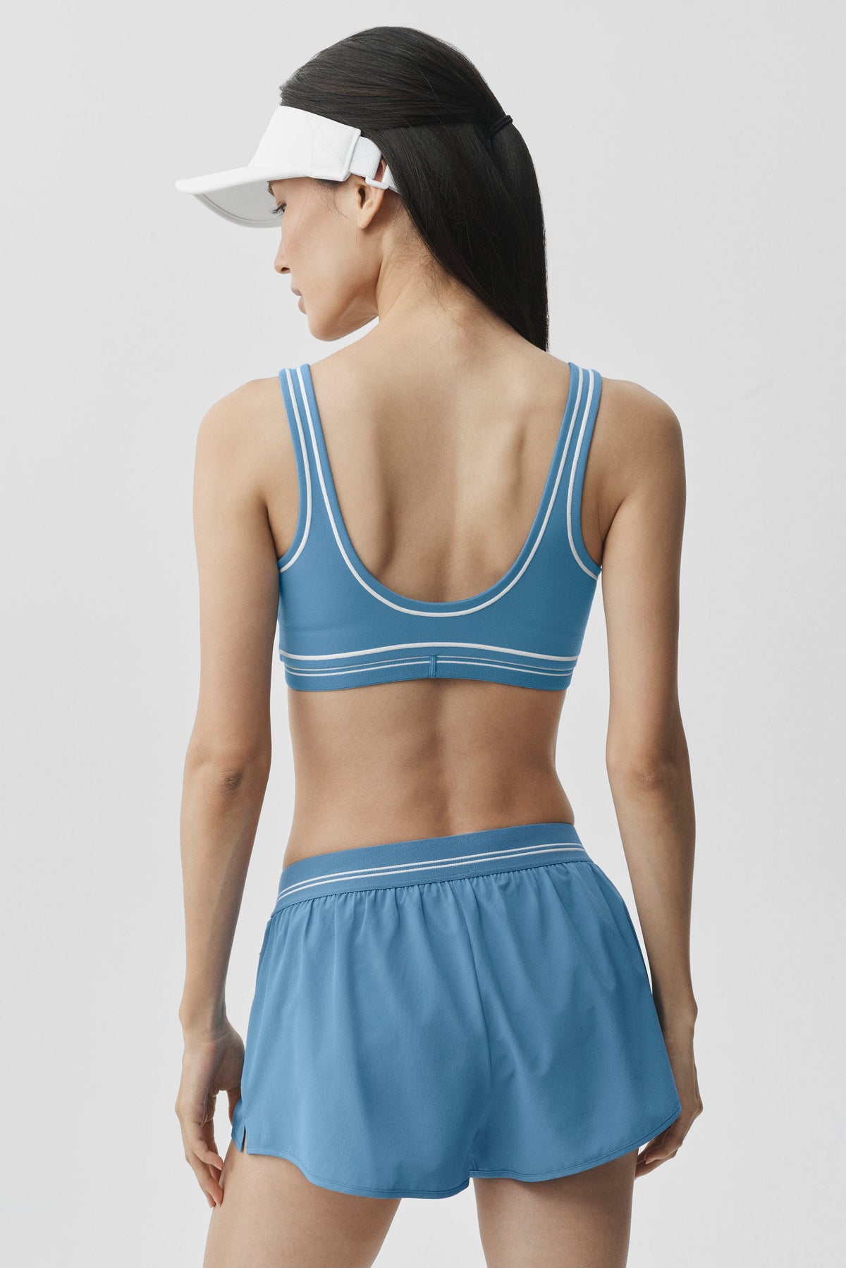 Alo Yoga Airbrush Heart Throb Bra - California Blue/White - imagen 2