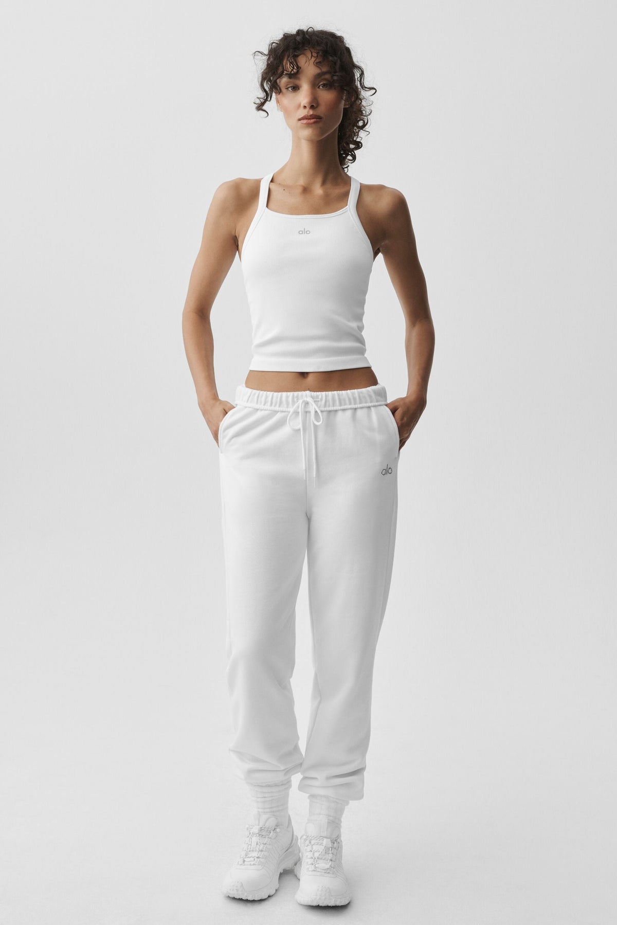 Alo Yoga Seamless Ribbed Favorite Full Length Bra Tank - White - imagen 5