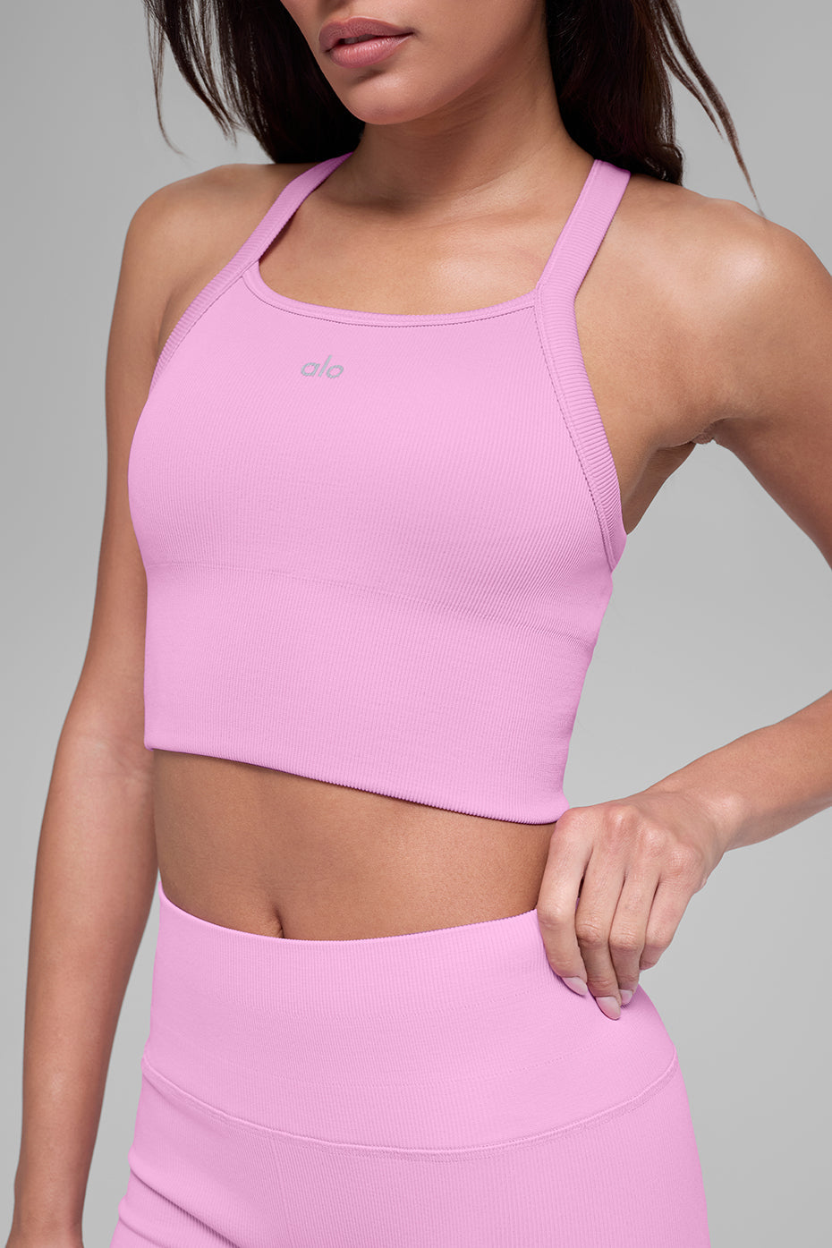 Alo Yoga Seamless Ribbed Favorite Bra Tank - Candy Heart Pink - imagen 4