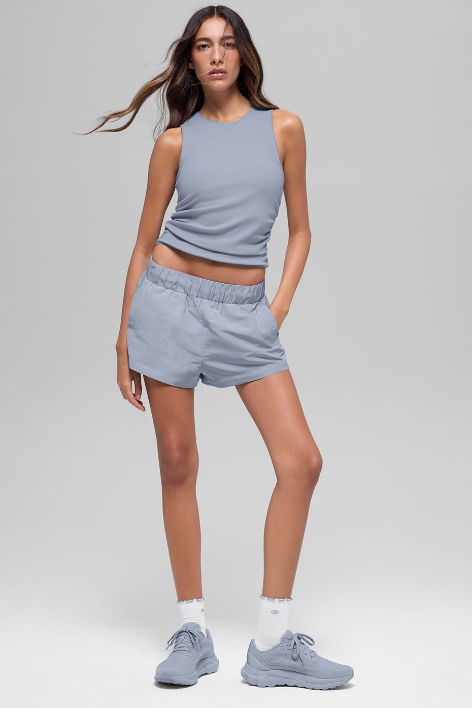 Alo Yoga Ribbed En Pointe Tank - Winter Frost - imagen 4