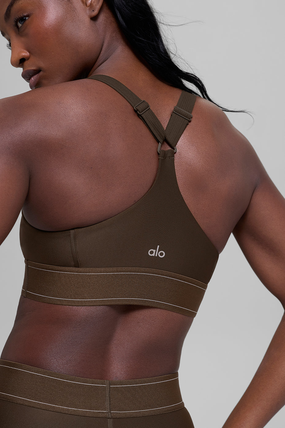 Alo Yoga Airlift Suit Up Bra - Espresso - imagen 3
