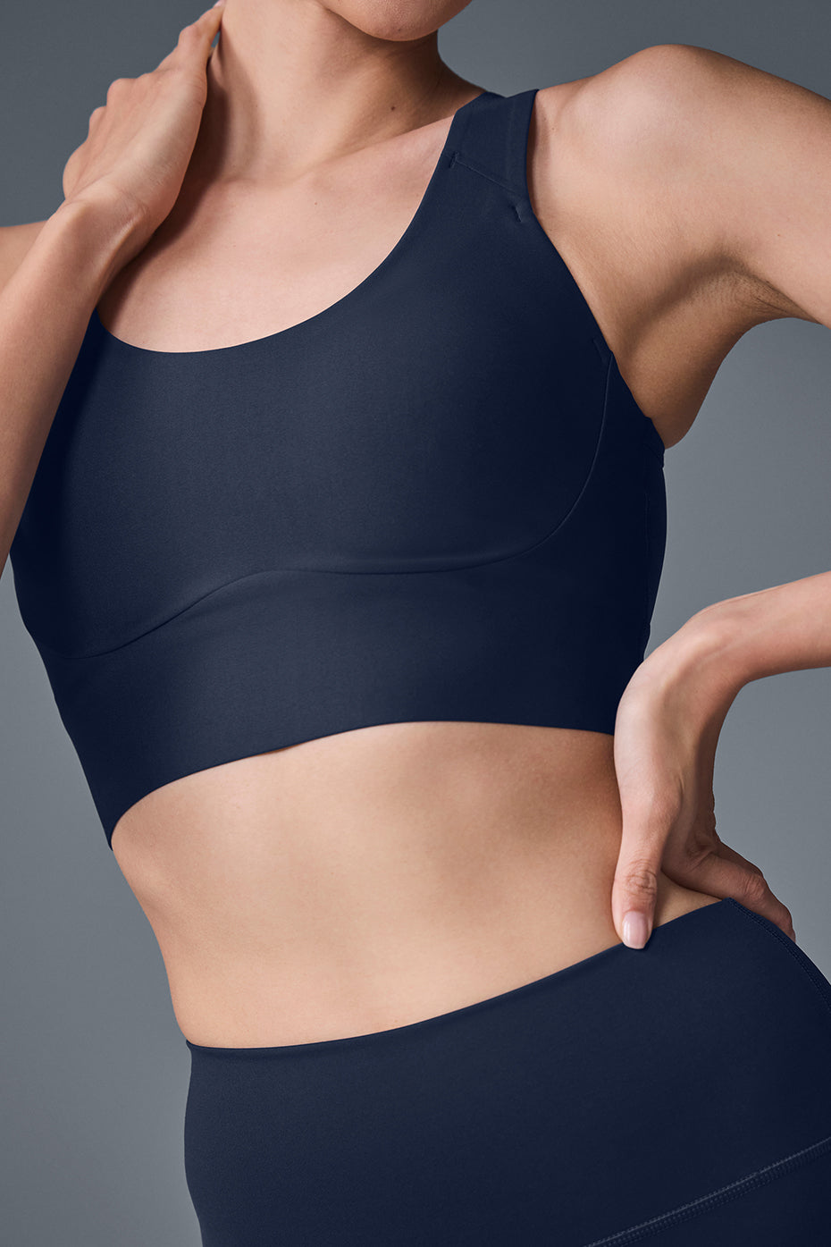 Alo Yoga Airlift Empower Bra - Navy - imagen 5
