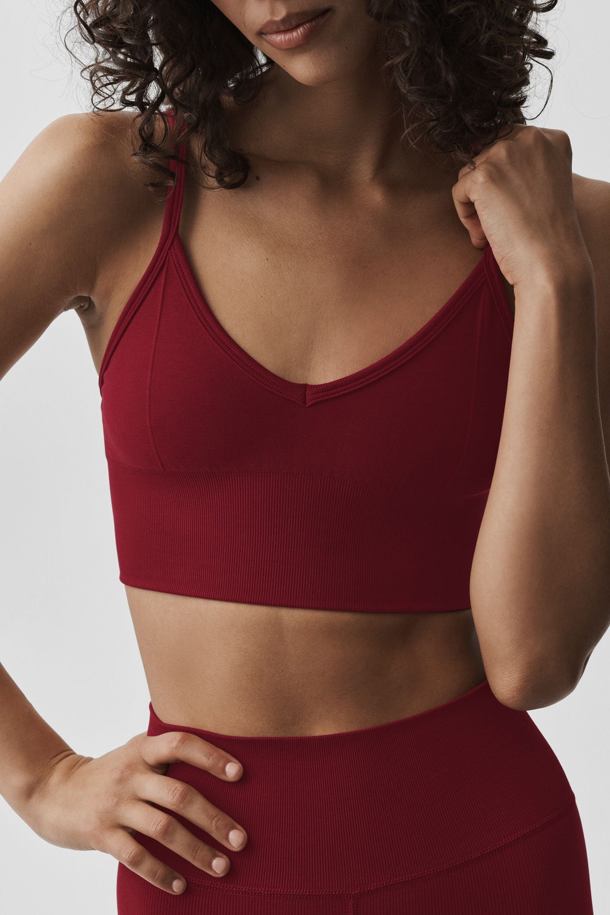 Alo Yoga Seamless Modal Ribbed Delight Bralette - Summer Romance Red - imagen 4