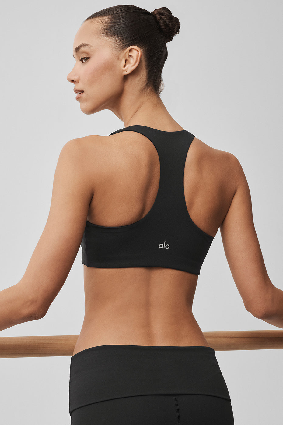 Alo Yoga ALO Softsculpt Base Bra - Black - imagen 3