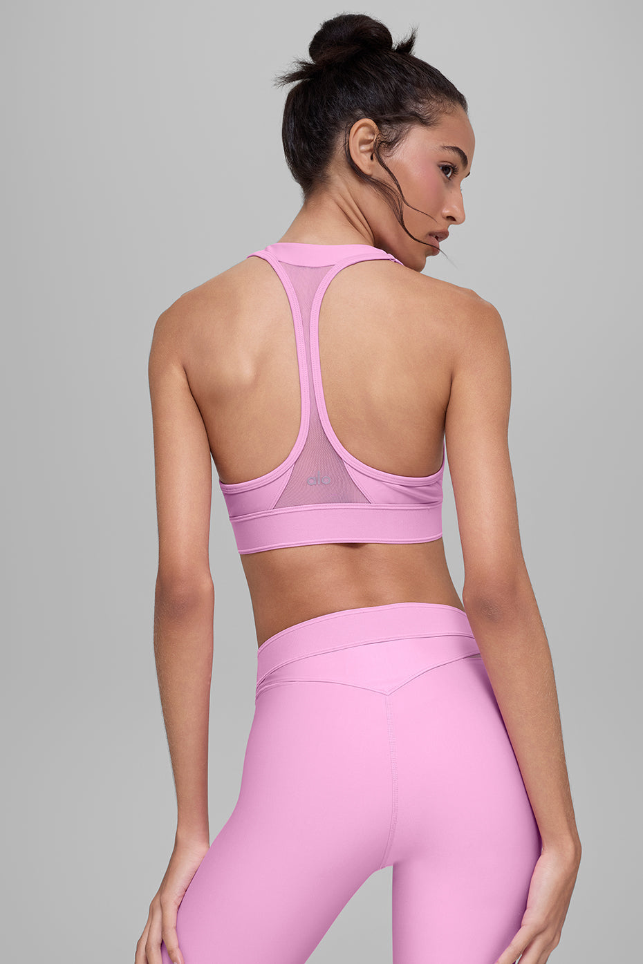 Alo Yoga Airlift Rebel Bra - Candy Heart Pink - imagen 2