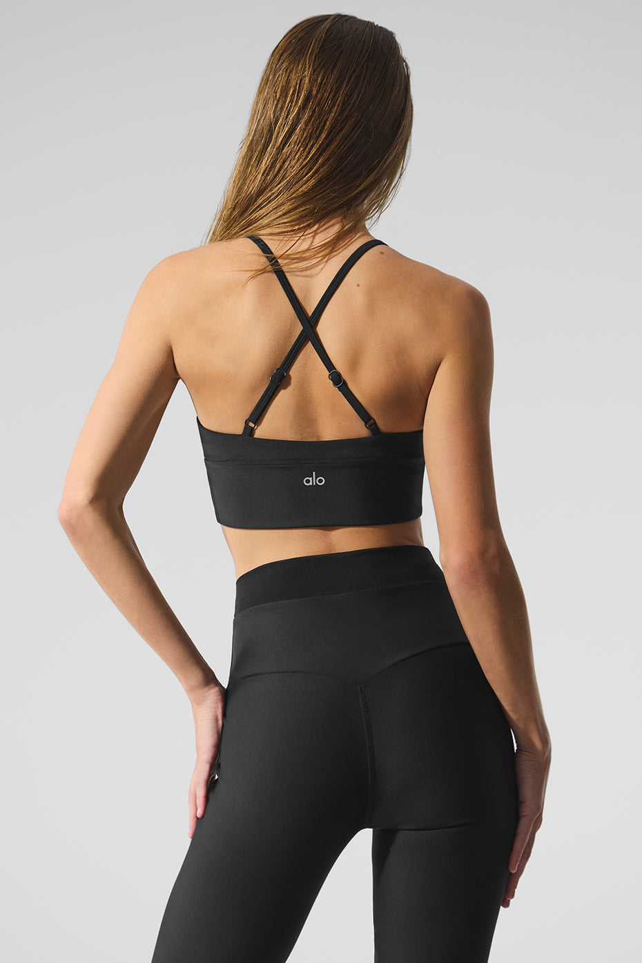 Alo Yoga Airlift Divine Bra - Black - imagen 3