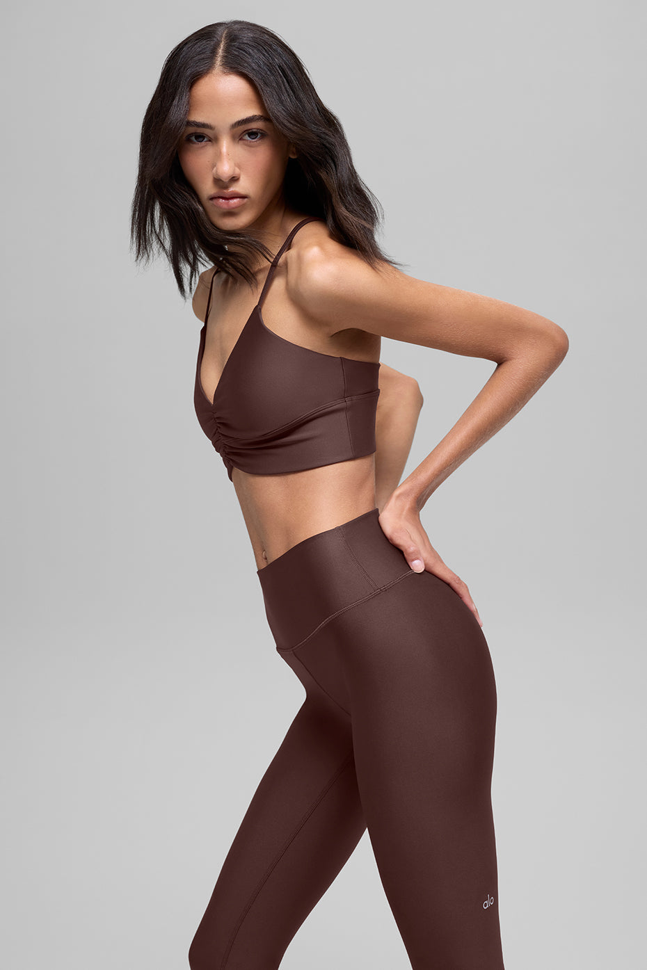 Alo Yoga Airlift Divine Bra - Brownstone - imagen 3