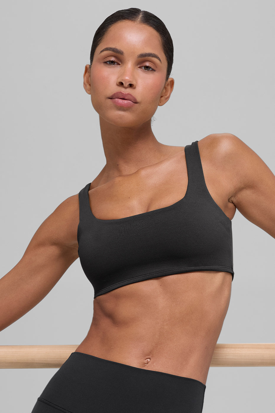 Alo Yoga ALO Softsculpt Precision Bra - Black - imagen 3