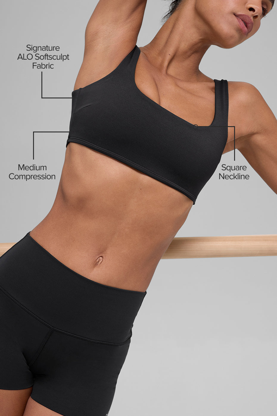 Alo Yoga ALO Softsculpt Precision Bra - Black - imagen 2