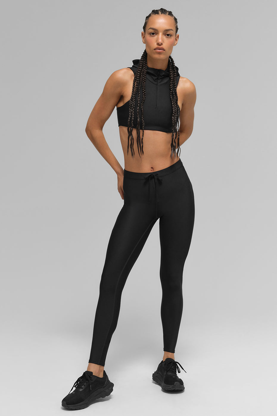 Alo Yoga Airlift Light Speed Hooded Bra - Black - imagen 5