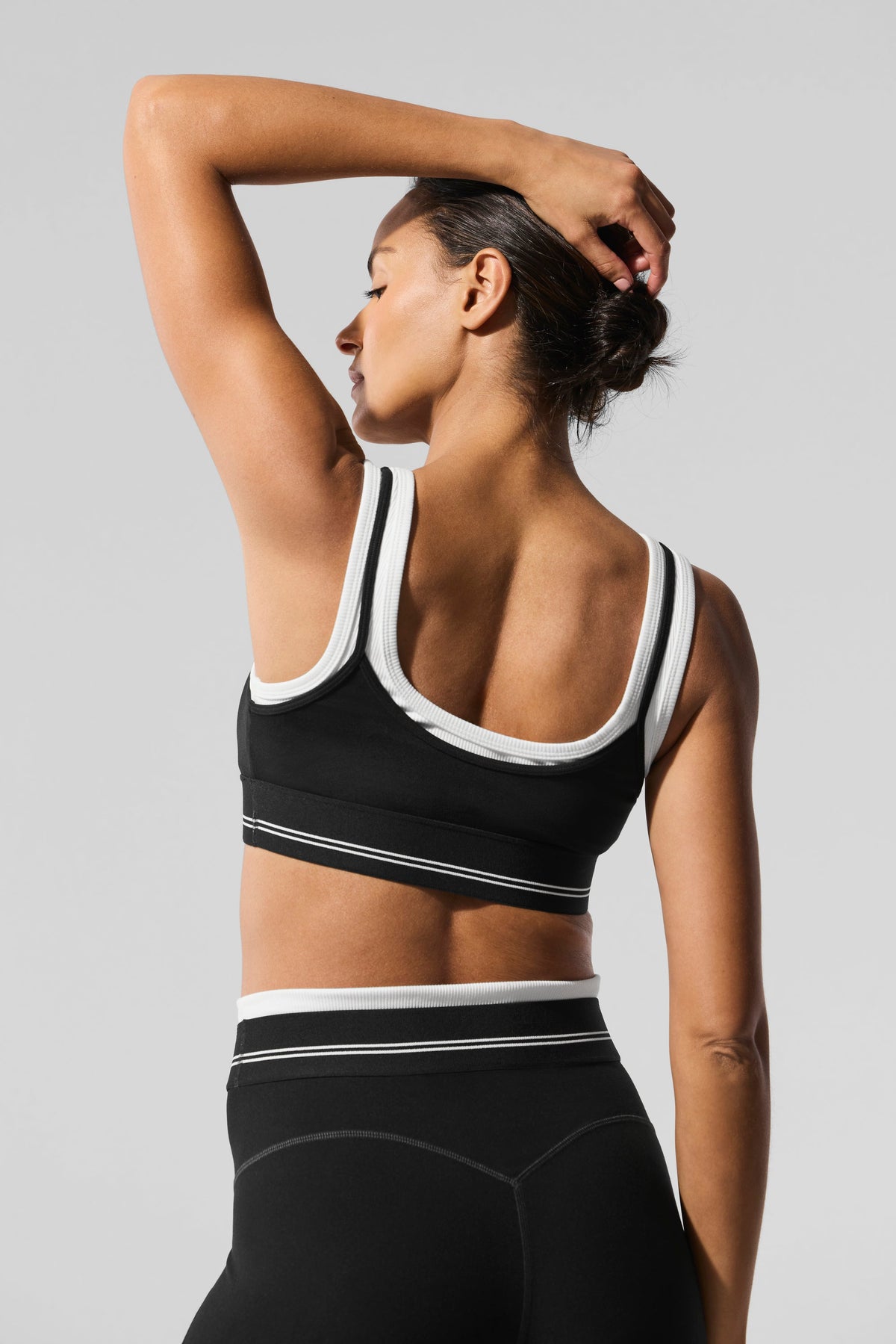 Alo Yoga Airbrush Better Together Bra - Black/White - imagen 4
