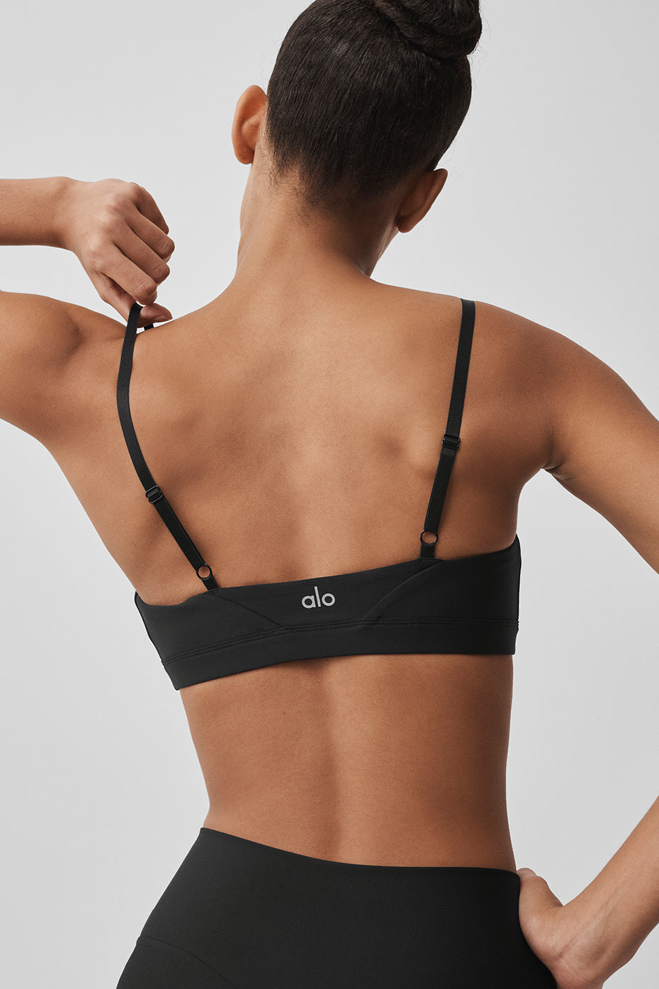 Alo Yoga Airlift Fine Line Bra - Black - imagen 3