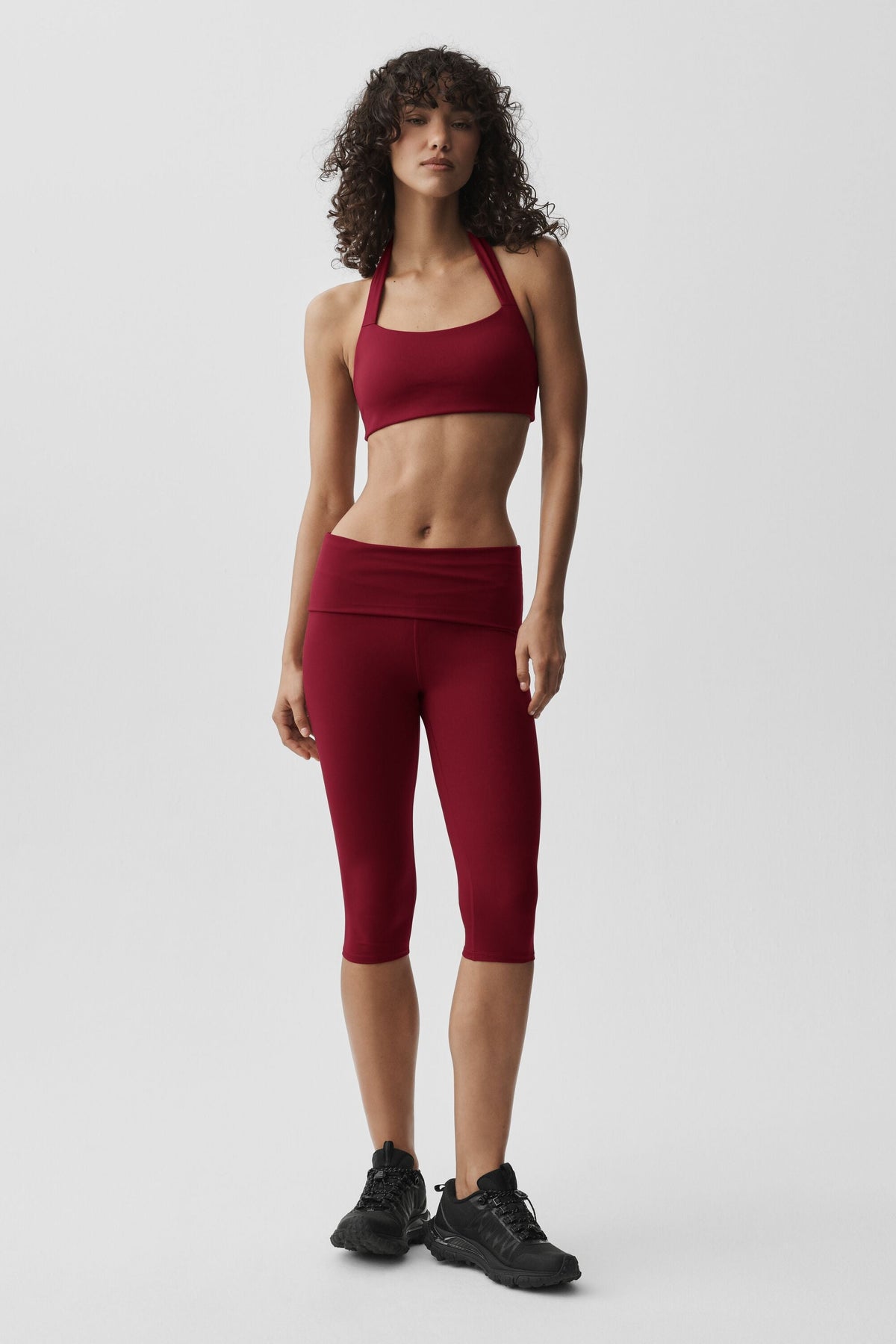 Alo Yoga ALO Softsculpt Feel The Heat Halter Bra - Summer Romance Red - imagen 5