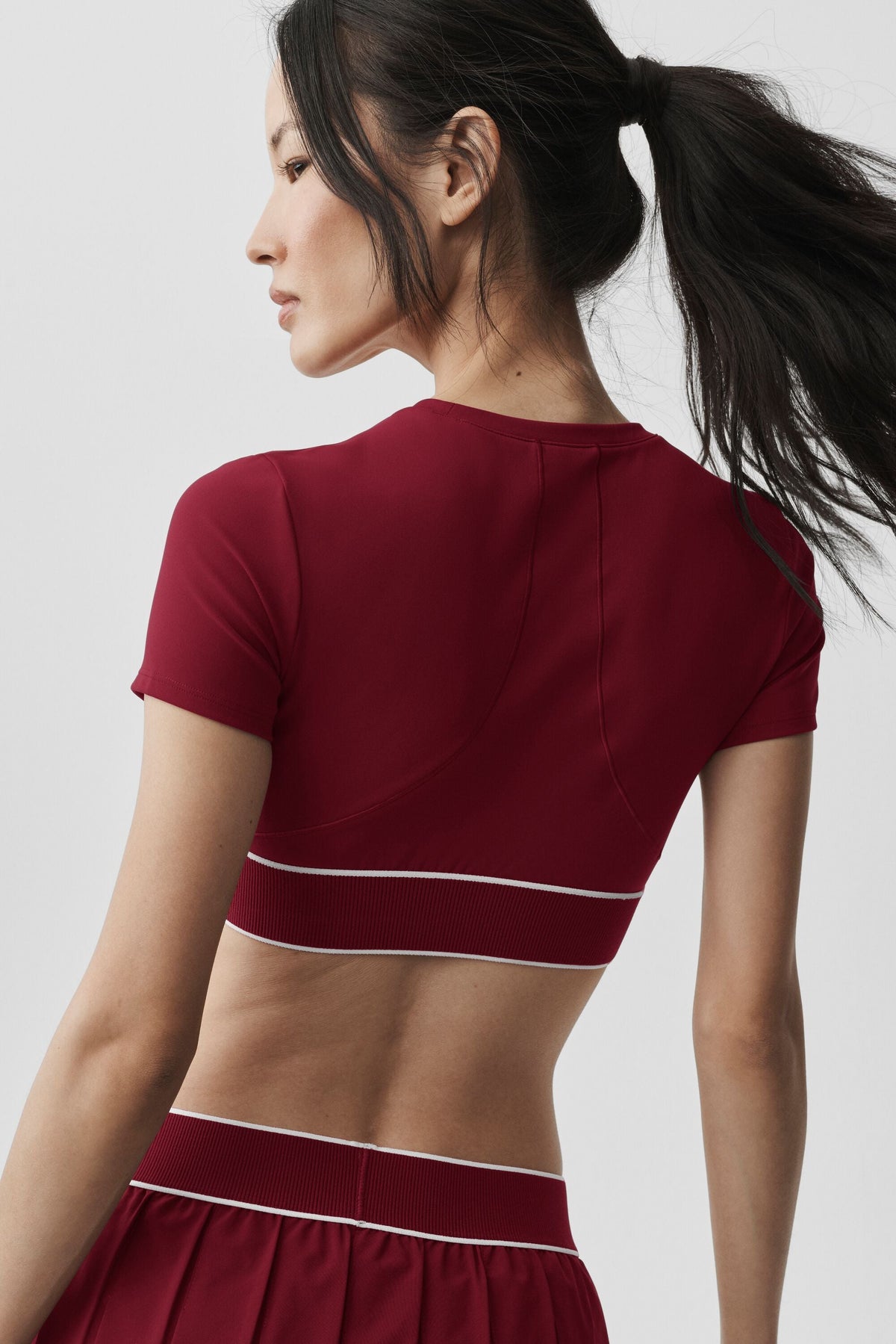 Alo Yoga ALO Softsculpt Amp It Up Short Sleeve Bra - Summer Romance Red - imagen 2