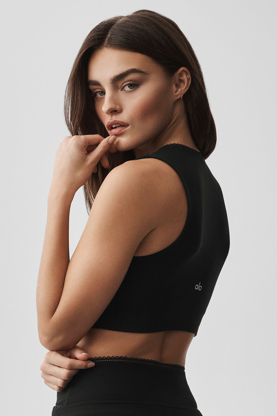 Alo Yoga Alosoft Affection V-Neck Bra Tank - Black - imagen 4