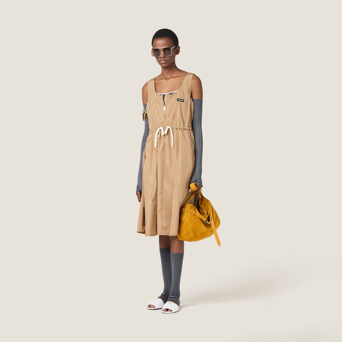 Vestido Miu Miu de seda técnica