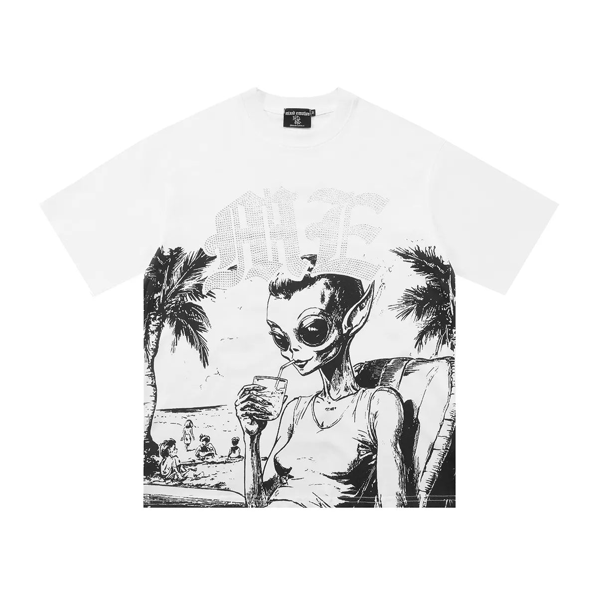 Mixed Emotion Coastal Alien Graphic T-Shirt