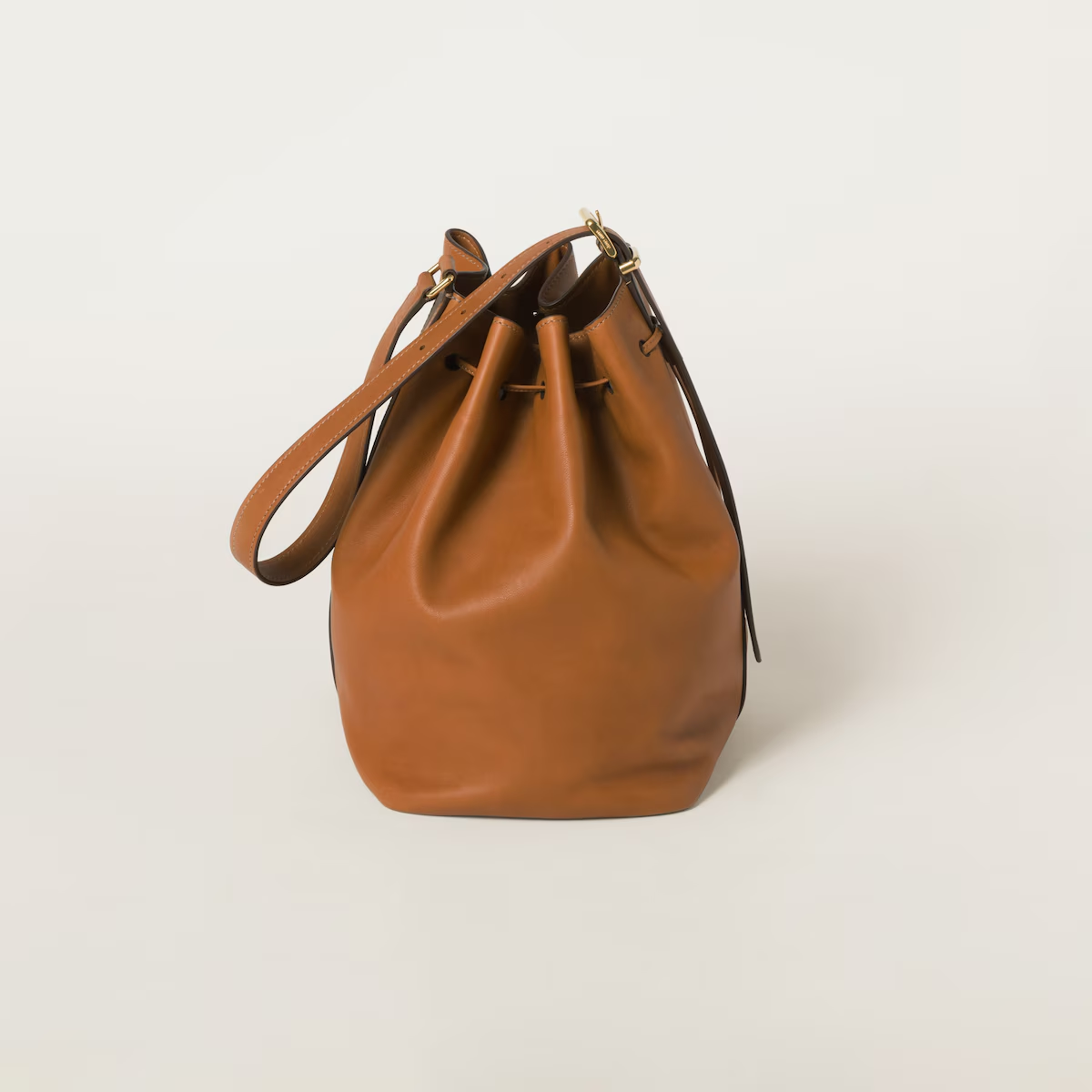 Miu Miu Bolso saco de piel