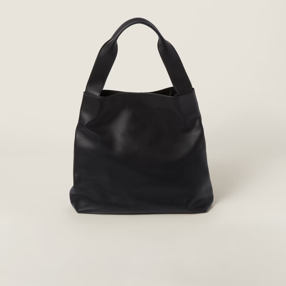 Miu Miu Bolso hobo de piel