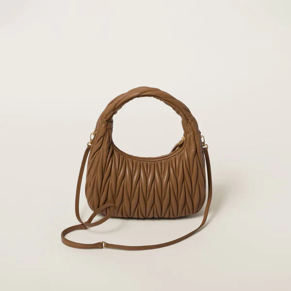 Miu Miu Bolso hobo de napa Matelassé Wander