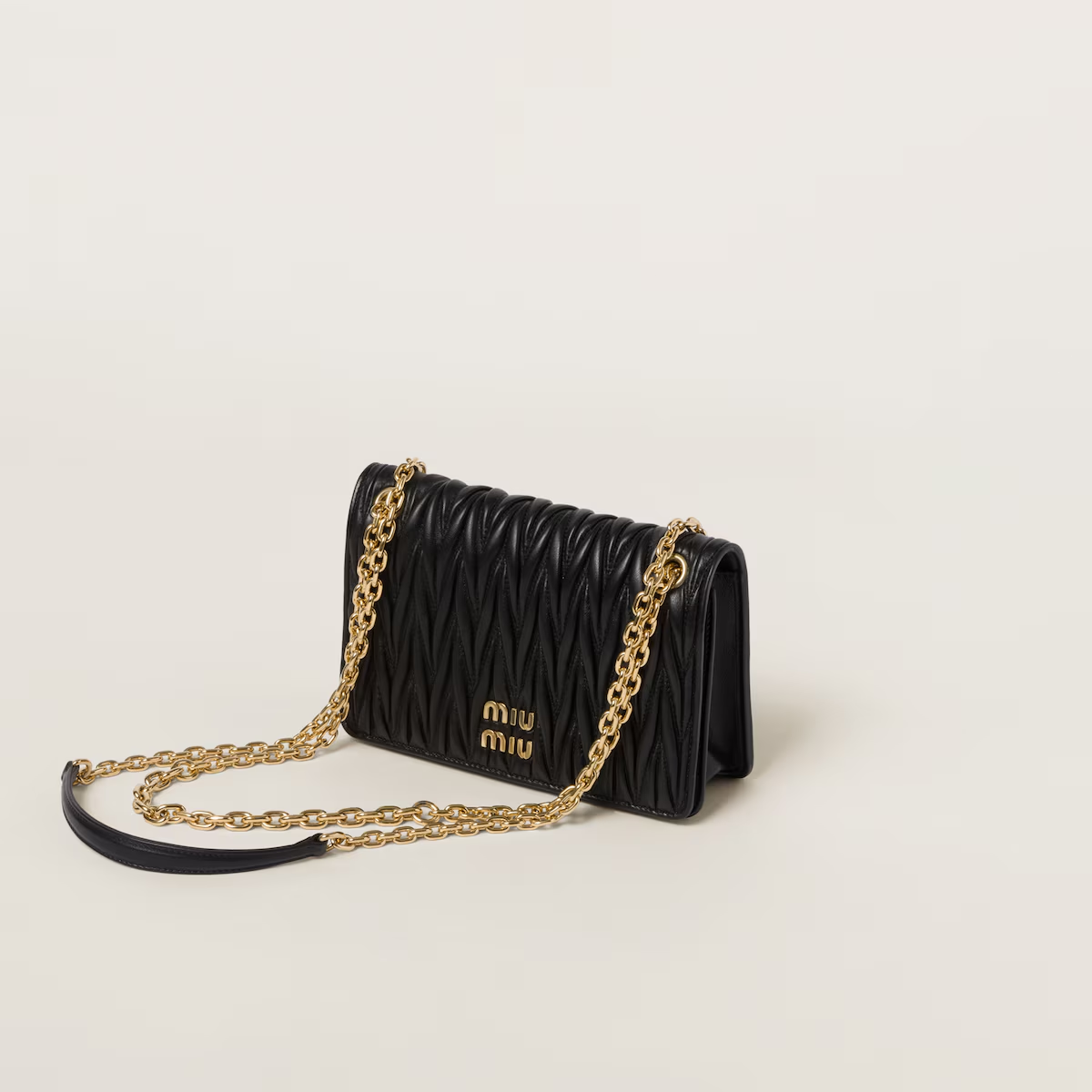 Miu Miu Minibolso de napa Matelassé