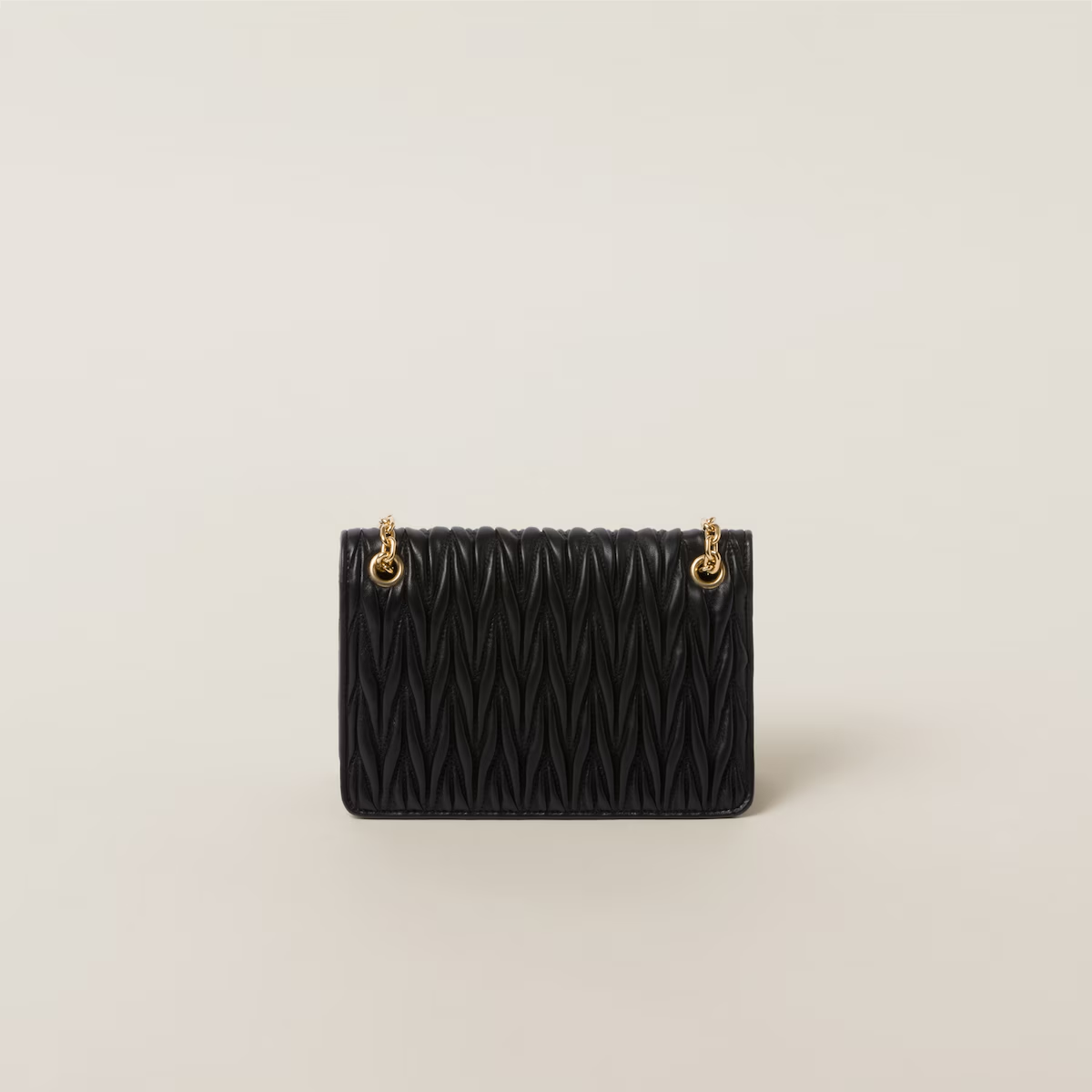 Miu Miu Minibolso de napa Matelassé
