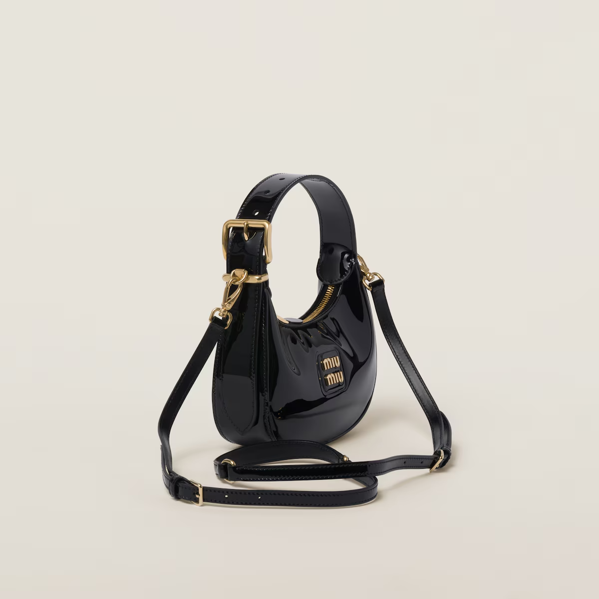 Miu Miu Bolso hobo de charol