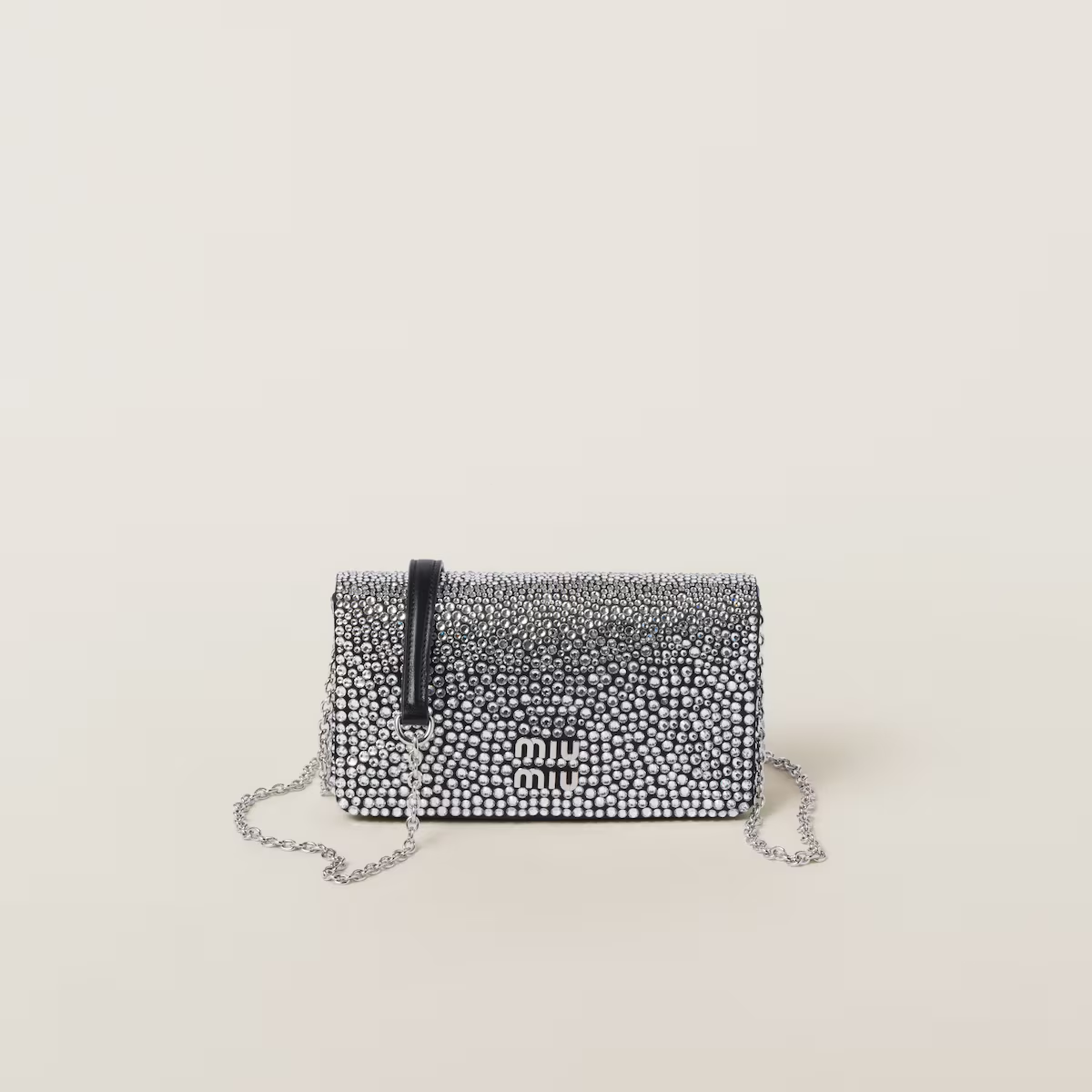 Miu Miu Minibolso de satén con cristales sintéticos