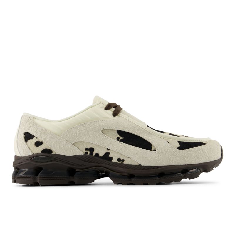 New Balance zapatillas City a paneles con estampado de vaca | U18906M2
