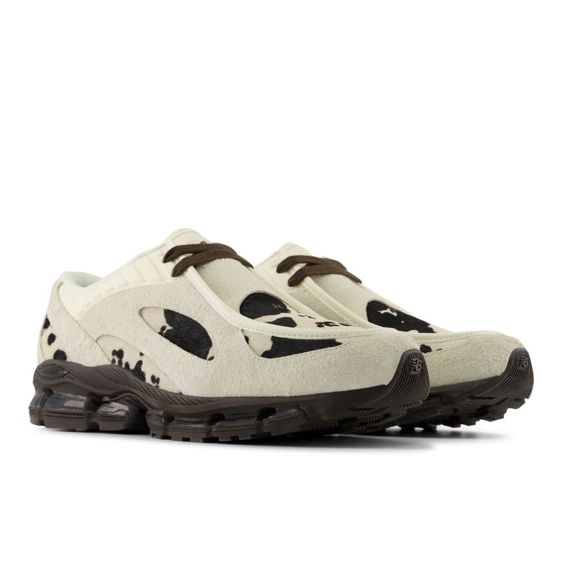 New Balance zapatillas City a paneles con estampado de vaca | U18906M2