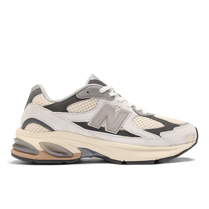 New Balance tenis con detalle del logo 2010 | U2010TTO