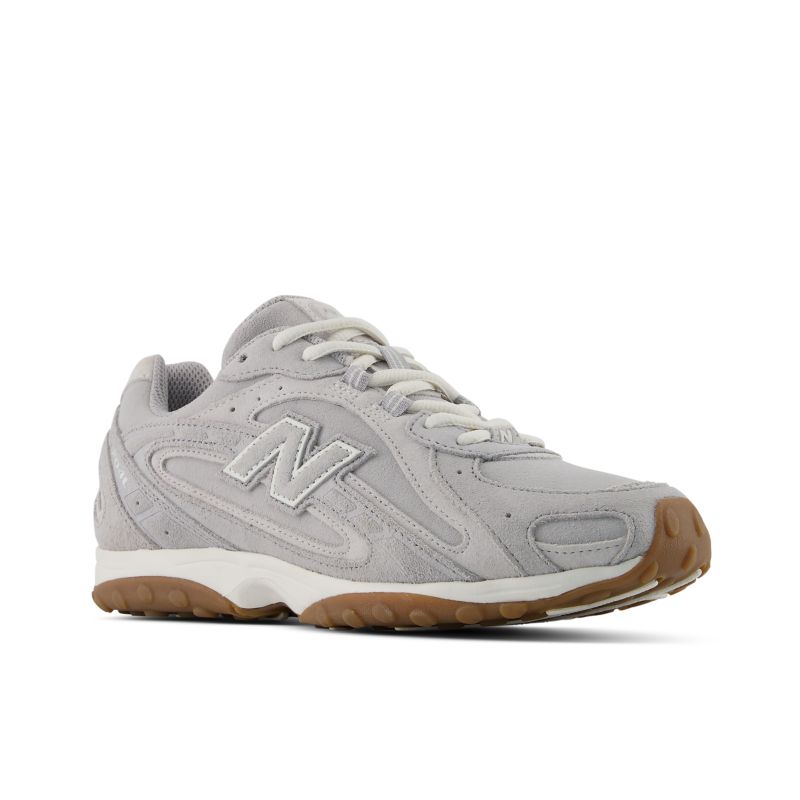 New Balance zapatillas 204L de ante con parche del logo | U204L8D3