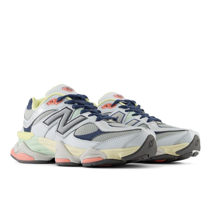 New Balance tenis 9060 con paneles de malla y suela gruesa | U9060TMB