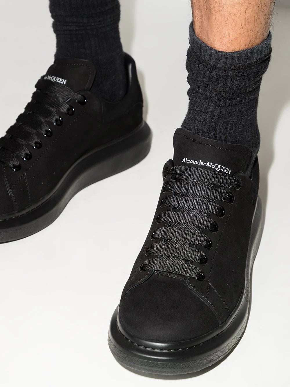 Tenis Alexander McQueen con suela oversize