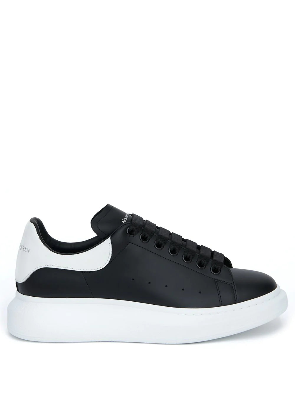 Tenis Alexander McQueen con diseño colour block