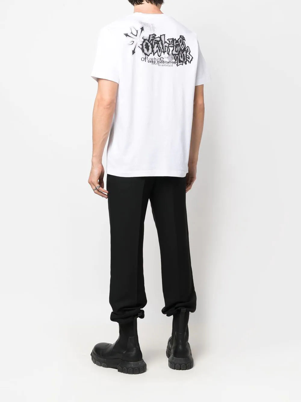 Playera Off-White con estampado Arrows