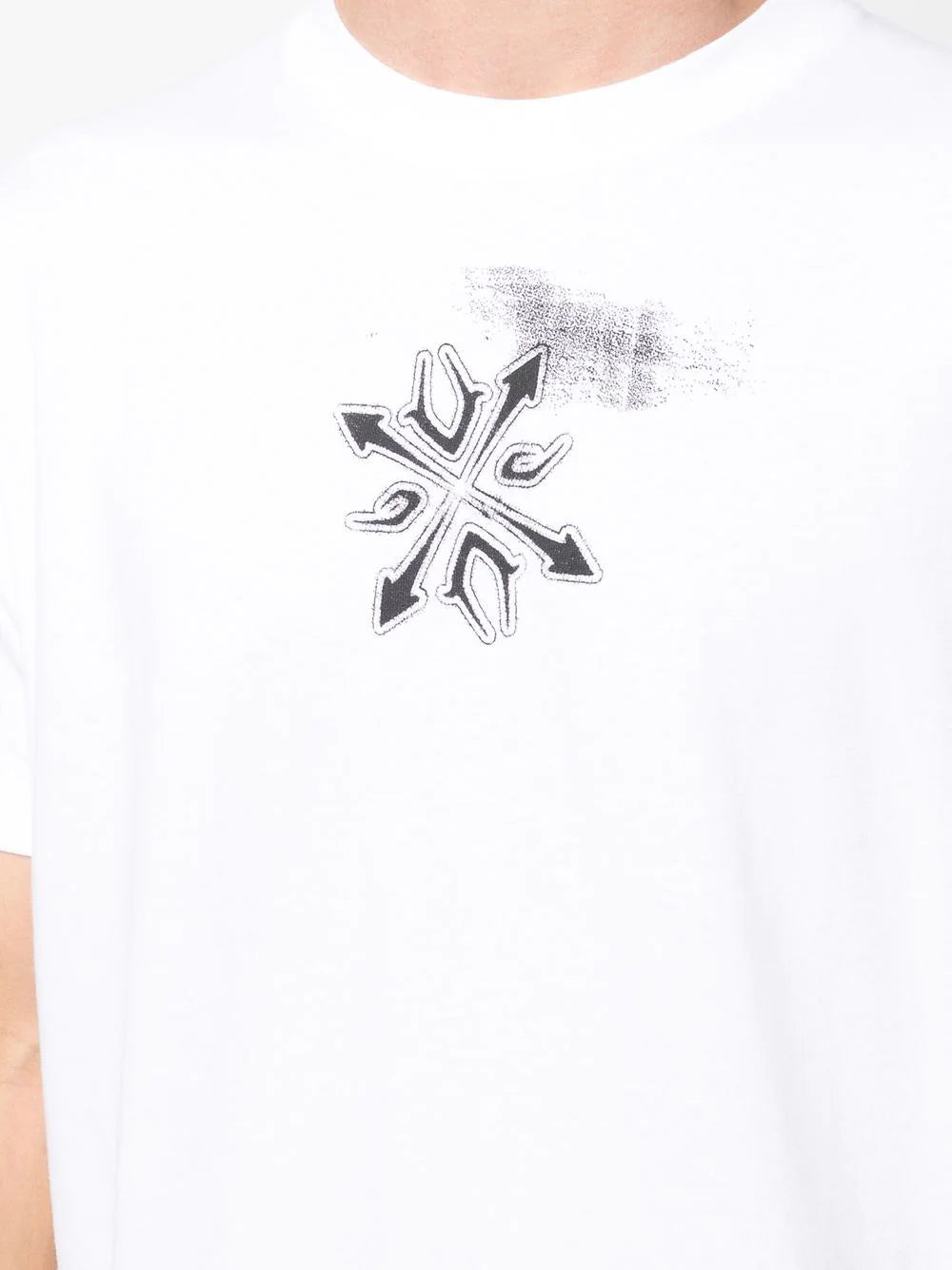 Playera Off-White con estampado Arrows