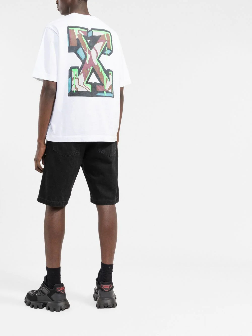 Playera Off-White con motivo Arrows