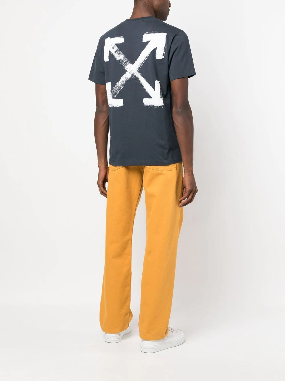 Playera Off-White con estampado Arrows