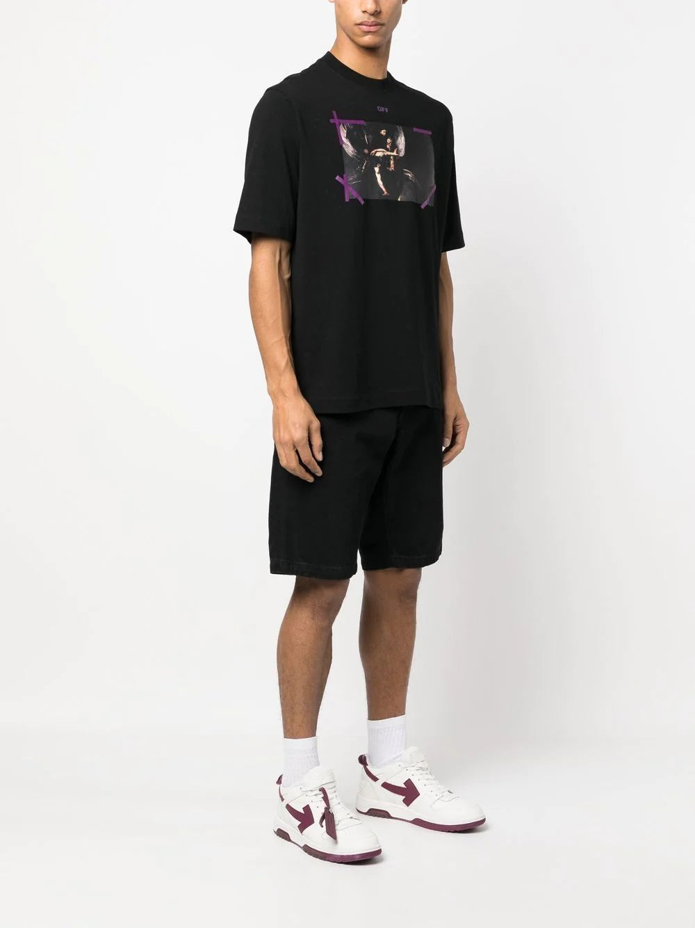 Playera Off-White con estampado gráfico