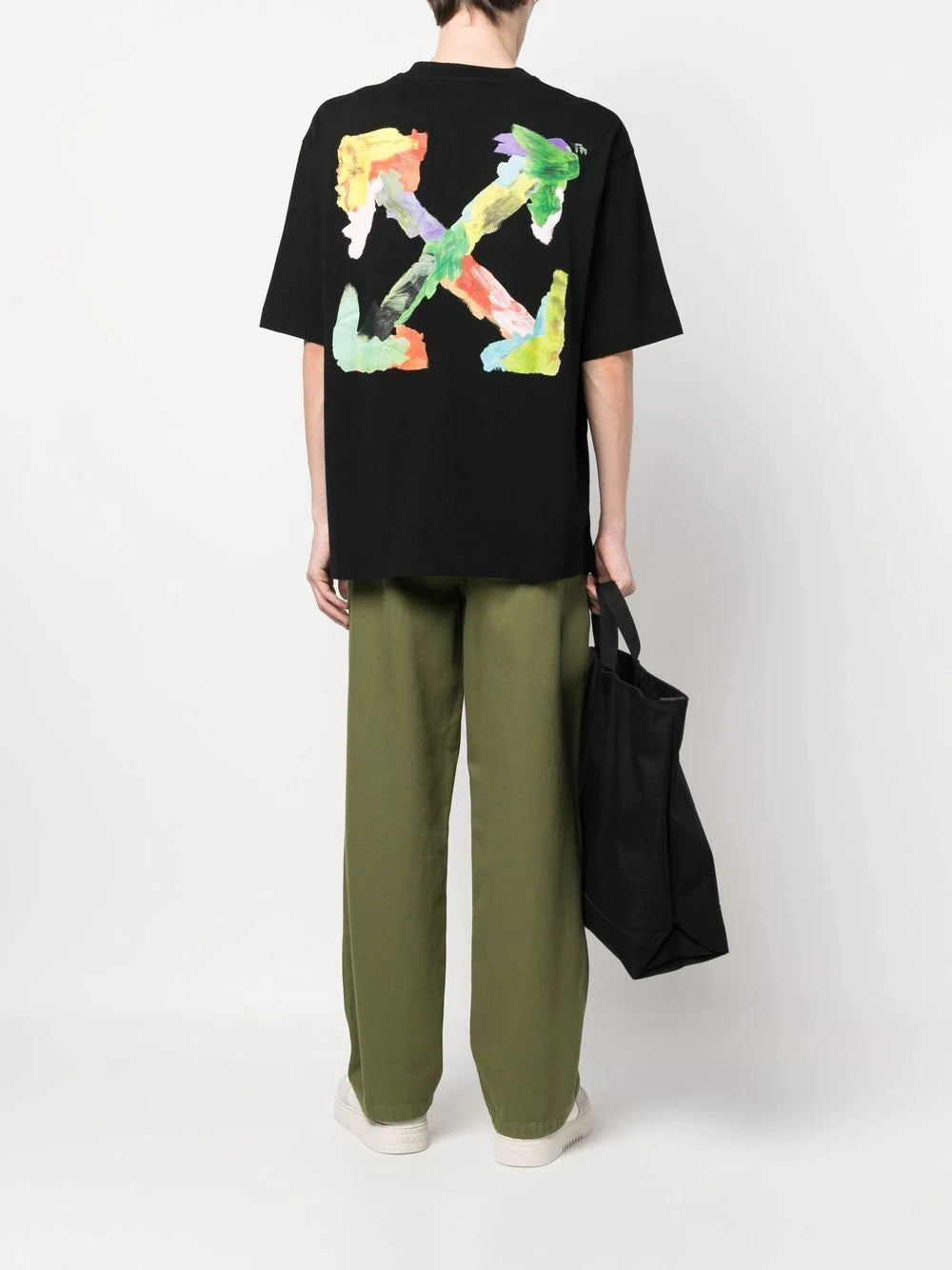 Playera Off-White con logo estampado