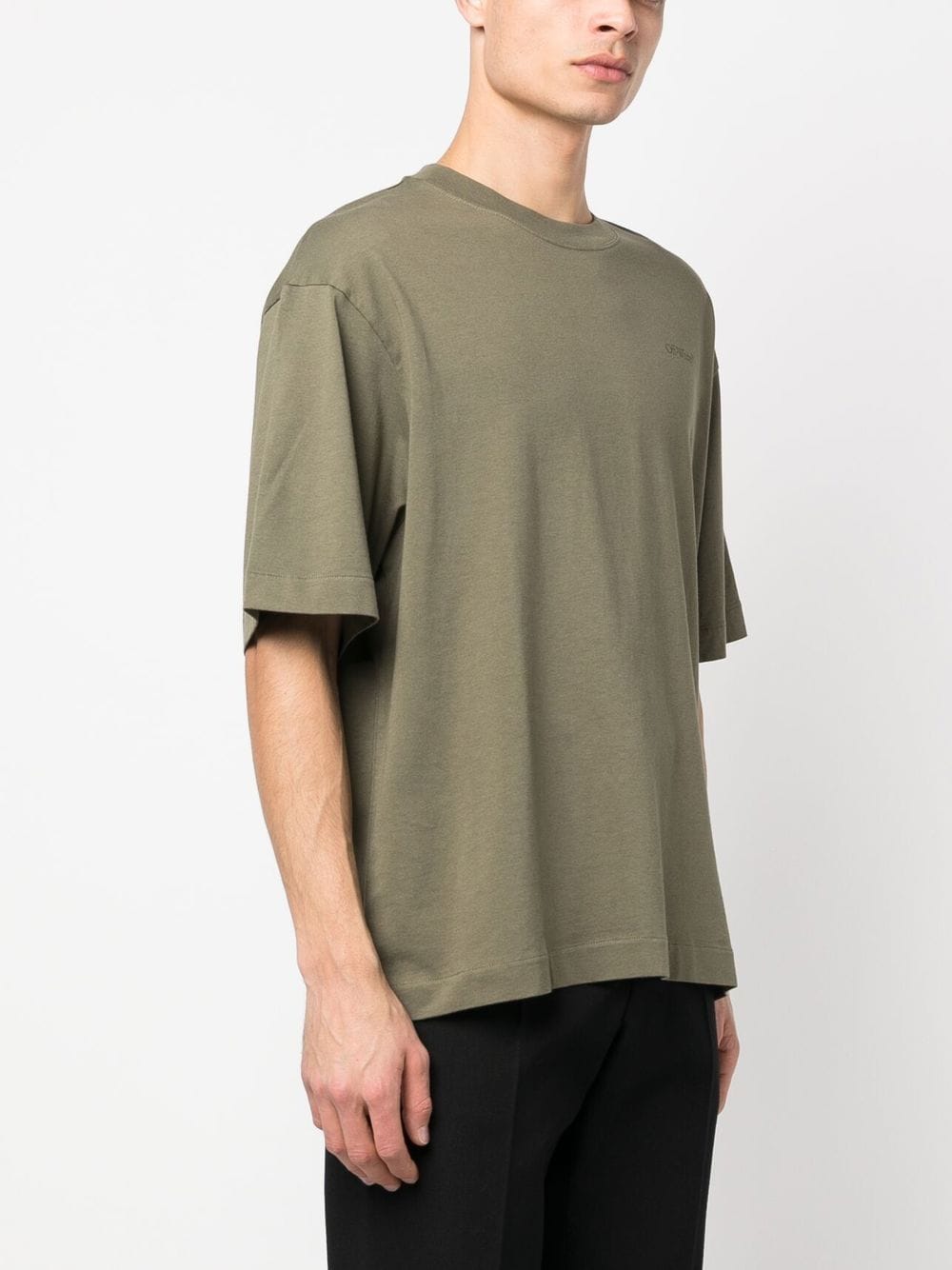 Playera Off-White con logo estampado