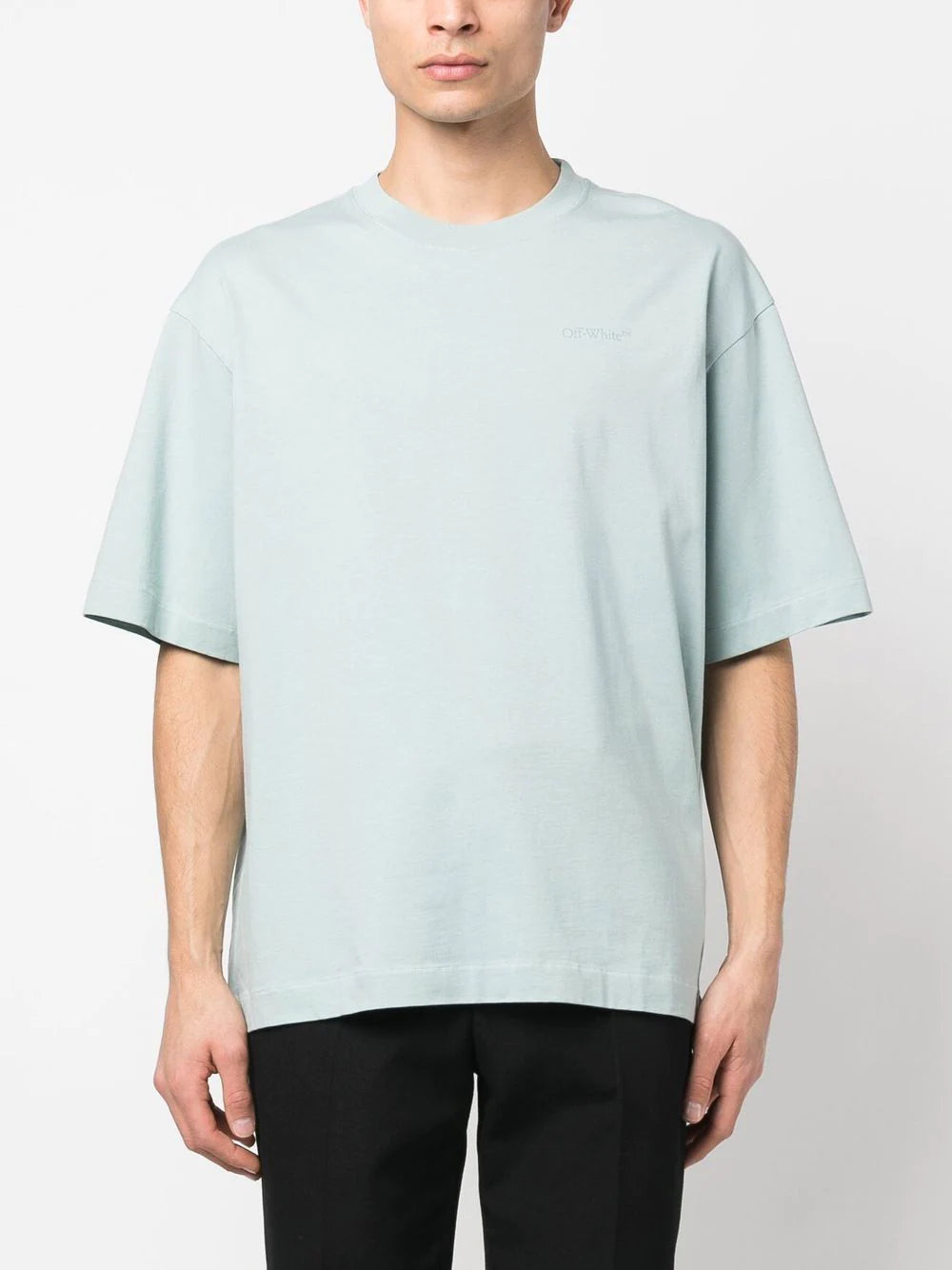 Playera Off-White con logo estampado