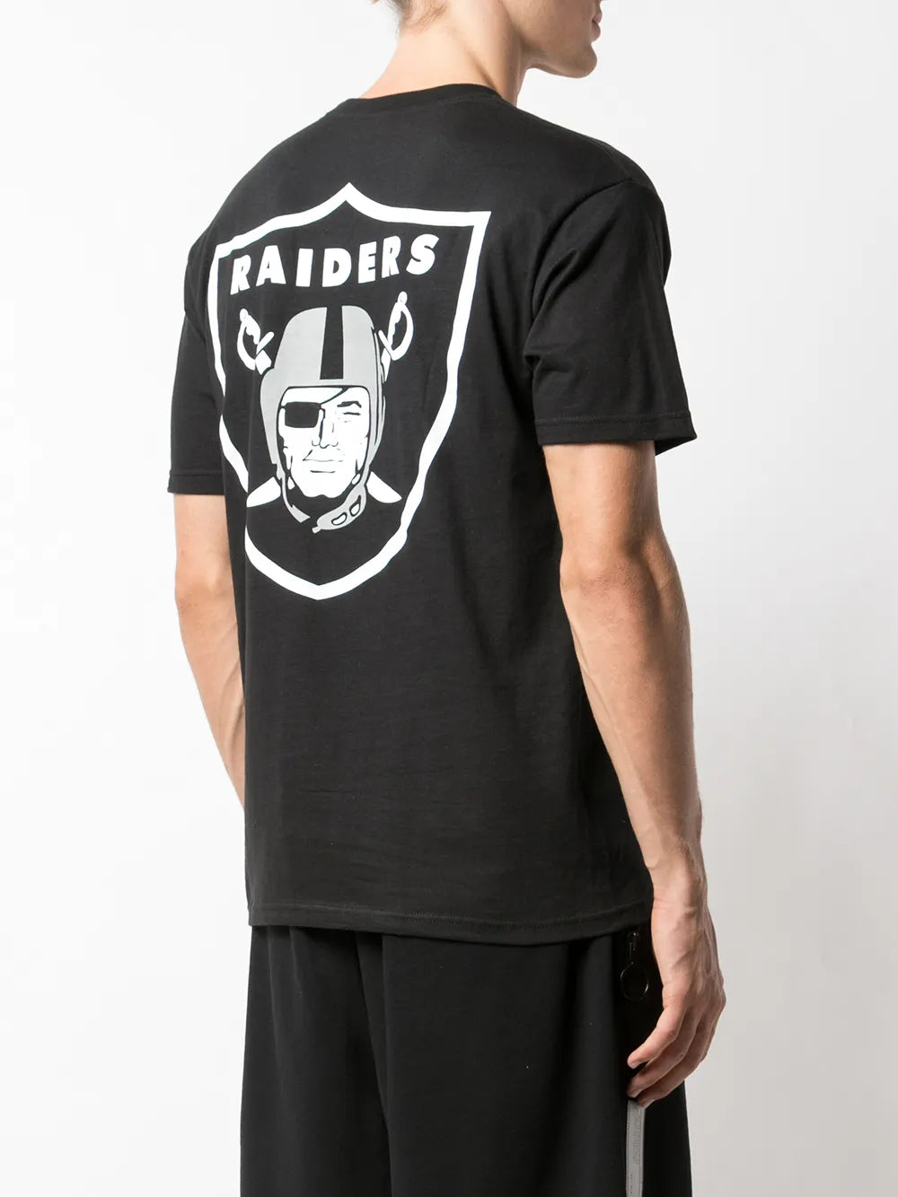 Supreme Raiders 47 Pocket Tee - Negro - imagen 4
