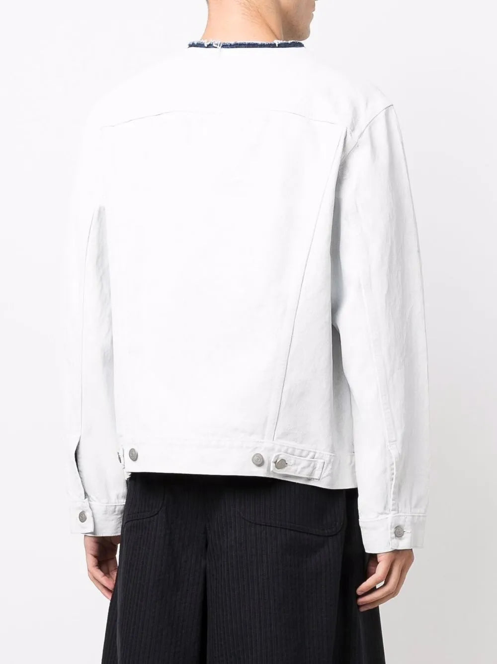 Maison Margiela chamarra de mezclilla con cuello sin rematar - Blanco - imagen 4