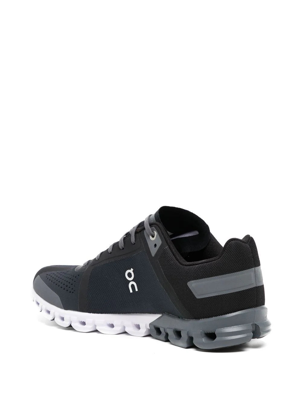 On Running tenis Cloudflow con agujetas