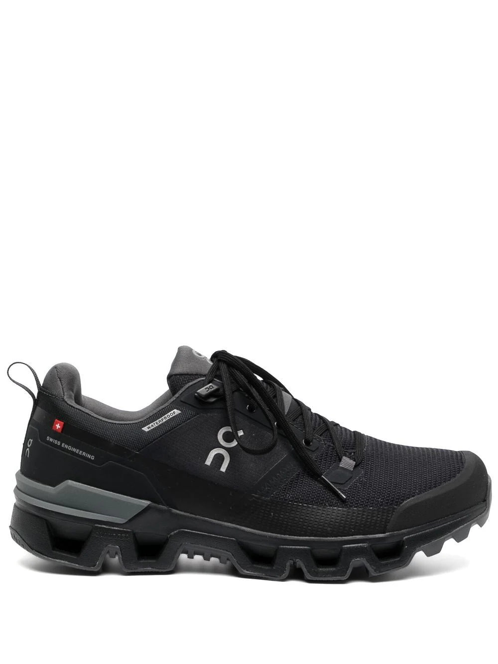 On Running tenis bajos Cloudwander Waterproof